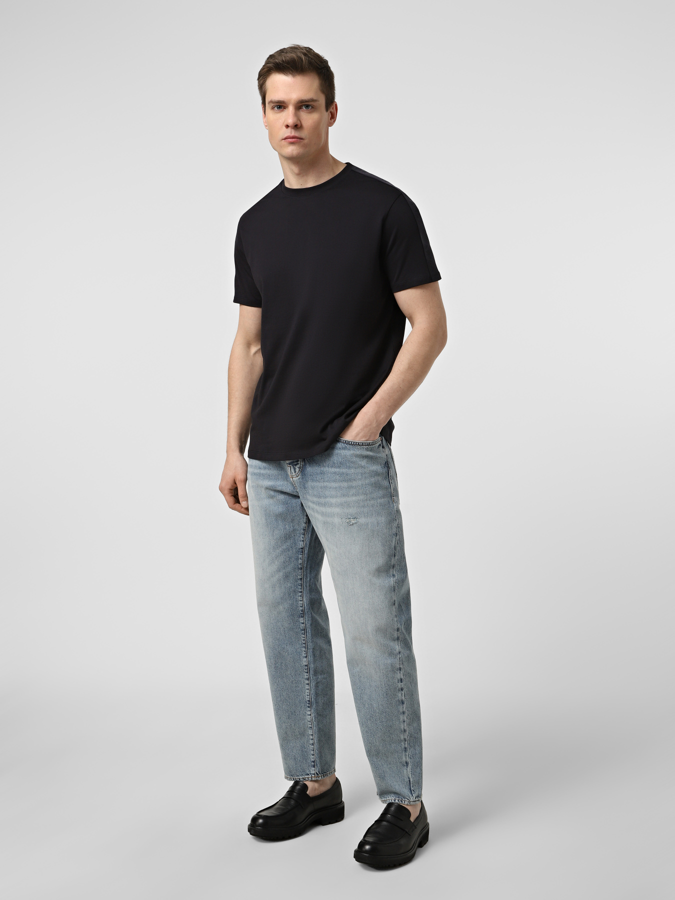 Джинси Armani Exchange модель XM000075-AF24014-MB001 Джинси Armani Exchange модель XM000075-AF24014-MB001 Фото