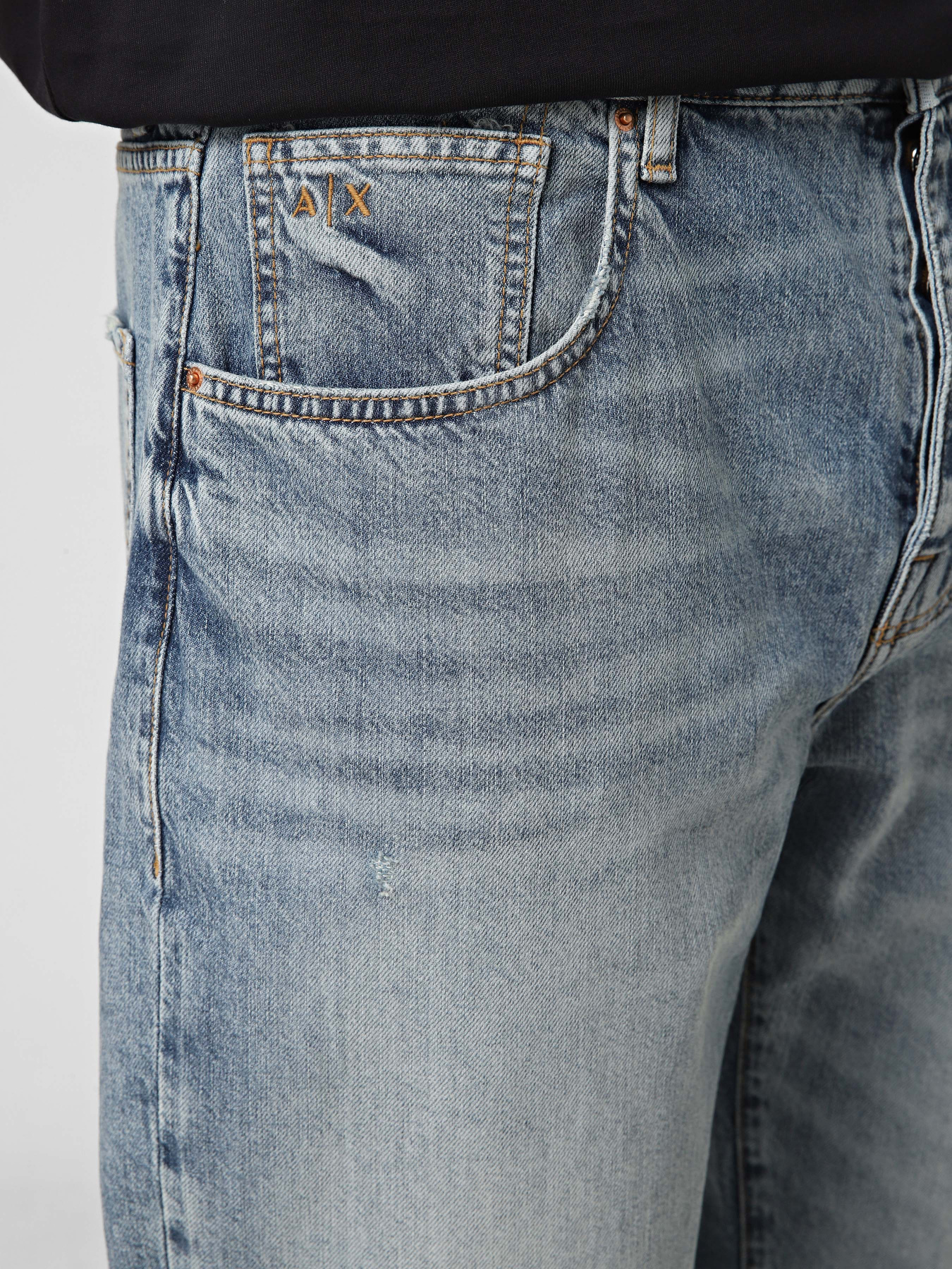 Джинси Armani Exchange модель XM000075-AF24014-MB001 Джинси Armani Exchange модель XM000075-AF24014-MB001 Фото