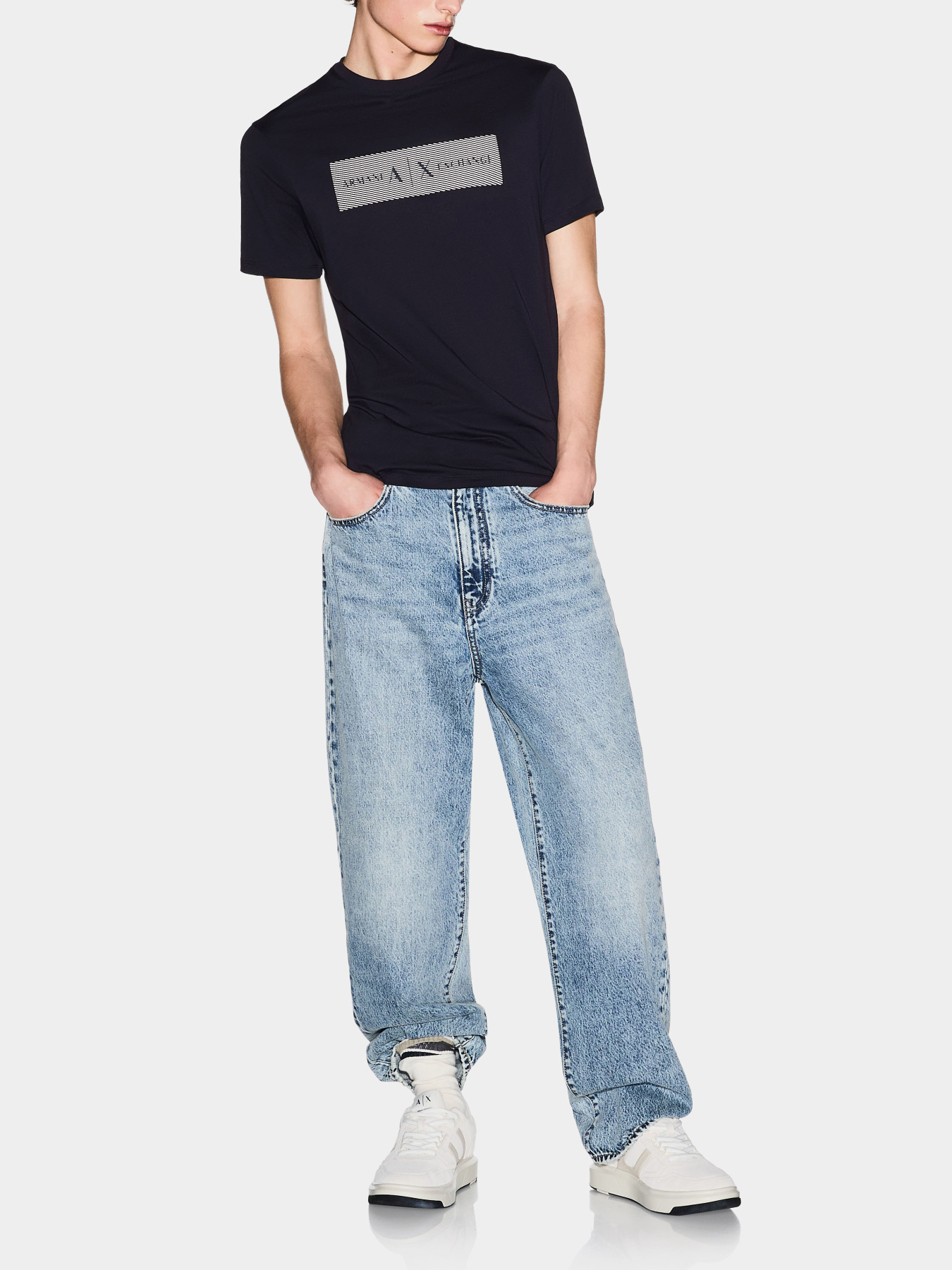 Футболки и поло Armani Exchange модель XM002472-AF10356-UB101 Футболки и поло Armani Exchange модель XM002472-AF10356-UB101 Фото