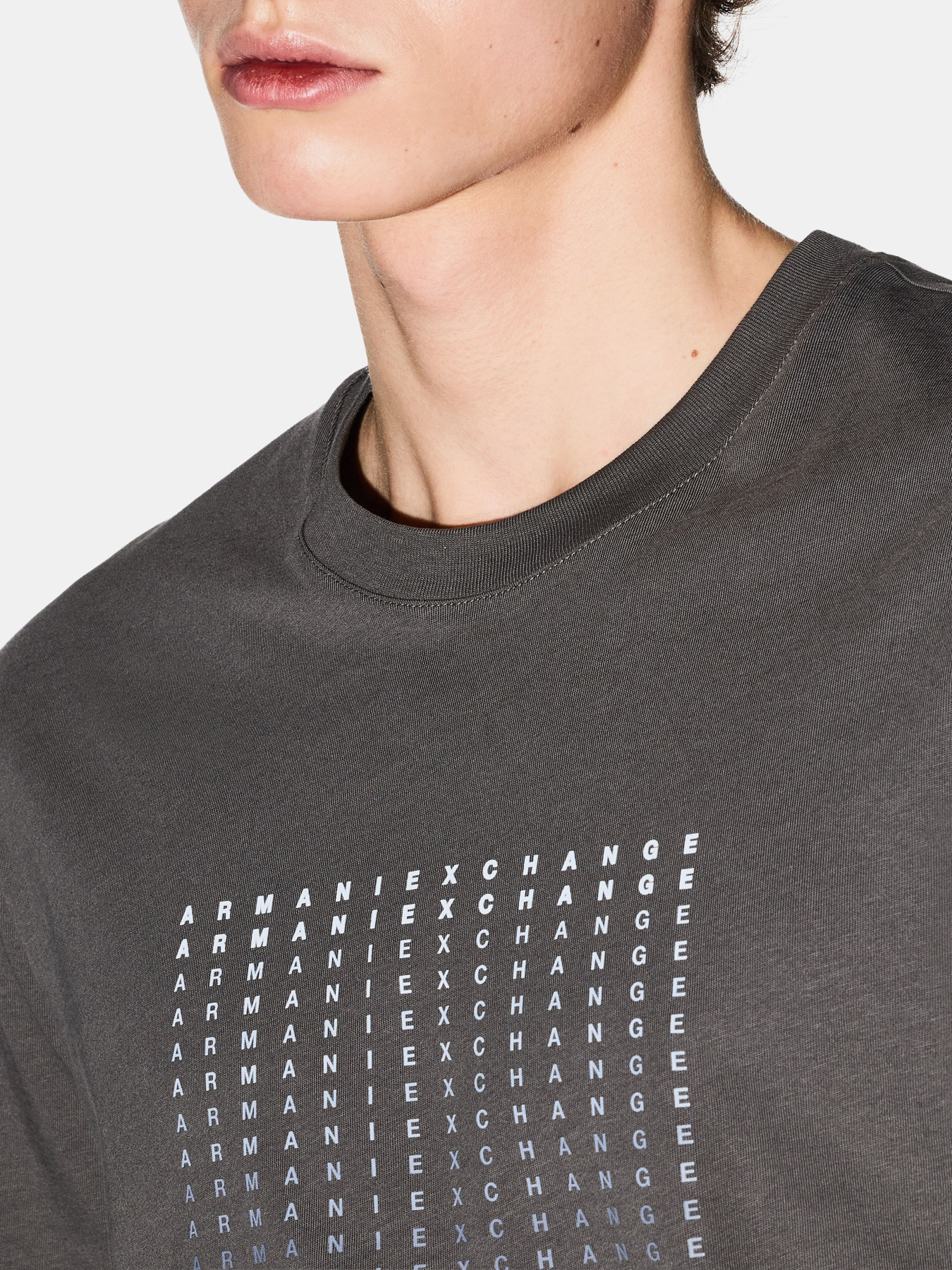 Футболки и поло Armani Exchange модель XM002519-AF10334-U8144 Футболки и поло Armani Exchange модель XM002519-AF10334-U8144 Фото