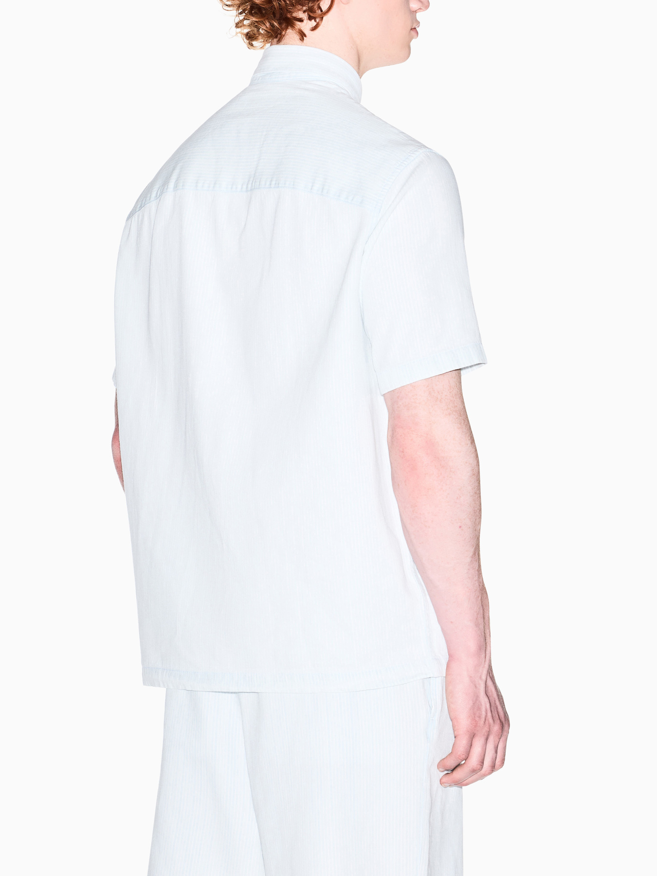 Рубашки Armani Exchange модель XM002266-AF22638-FB380 Рубашки Armani Exchange модель XM002266-AF22638-FB380 Фото
