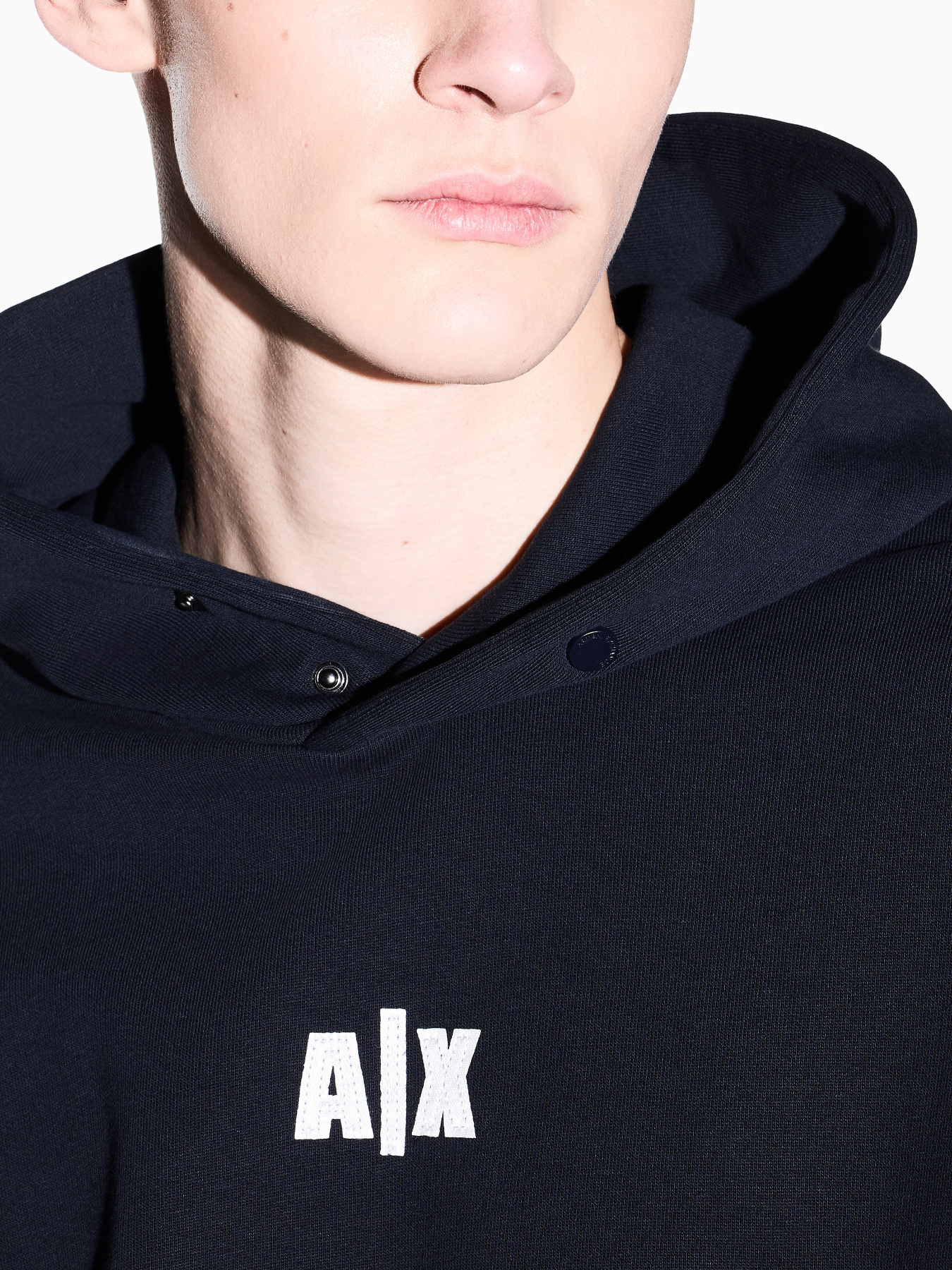 Худи и свитшоты Armani Exchange модель XM002388-AF20169-UB101 Худи и свитшоты Armani Exchange модель XM002388-AF20169-UB101 Фото