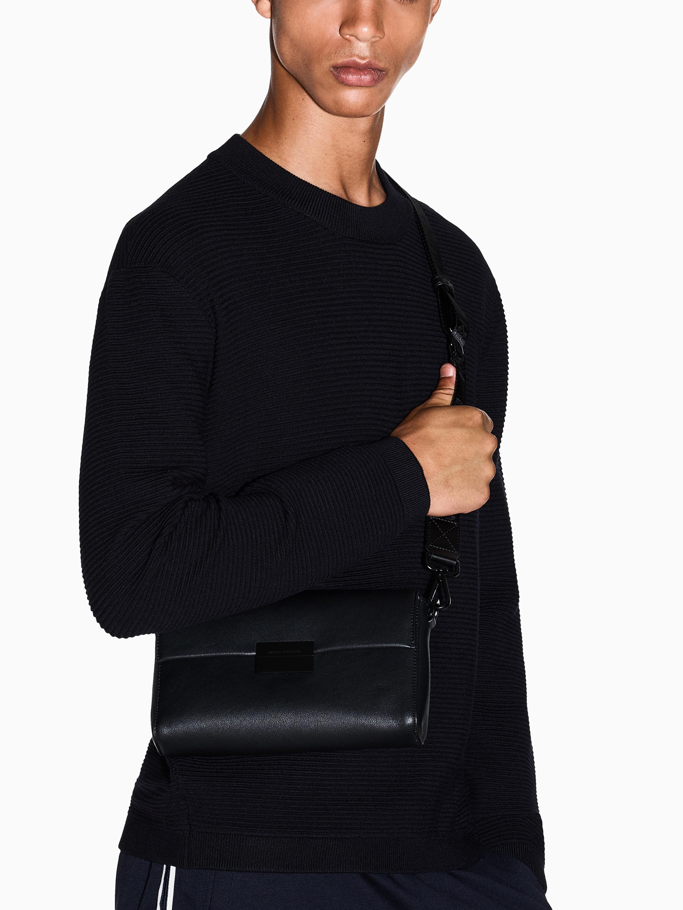Сумки Armani Exchange модель XM001643-AF17209-UC001 Сумки Armani Exchange модель XM001643-AF17209-UC001 Фото