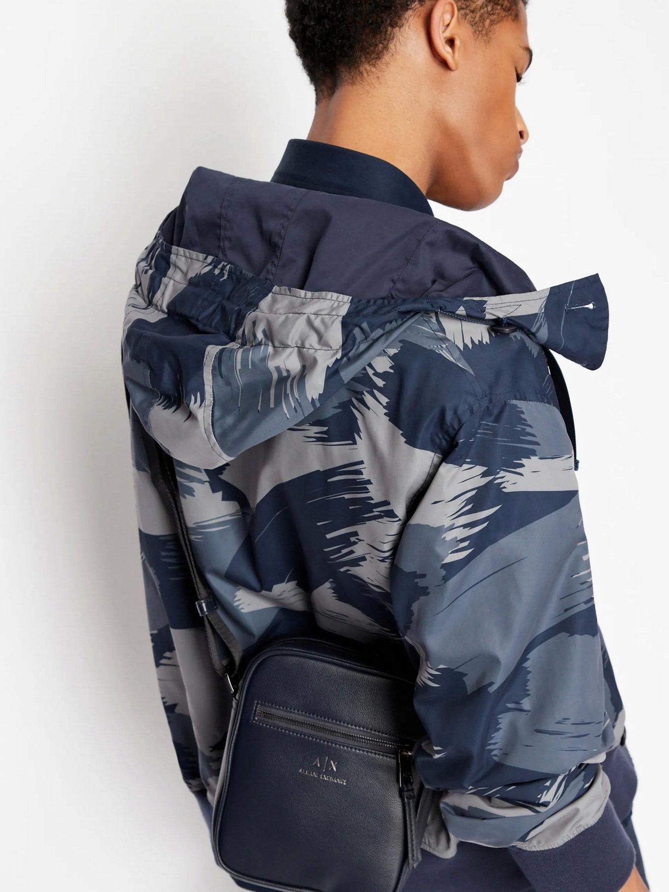 Сумки Armani Exchange модель 952388-CC830-00335 Фото