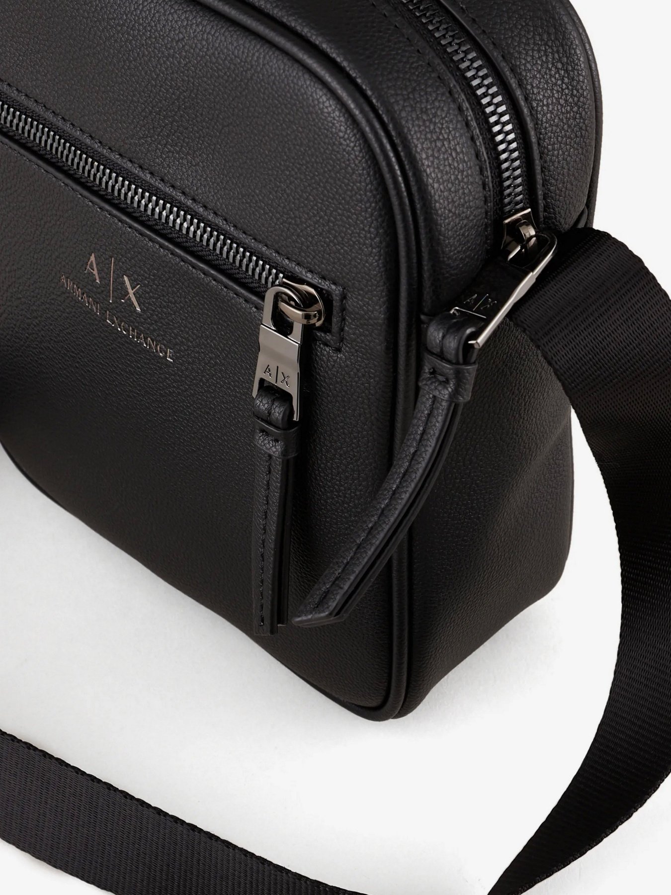 Сумки Armani Exchange модель 952388-CC830-00020 Сумки Armani Exchange модель 952388-CC830-00020 Фото