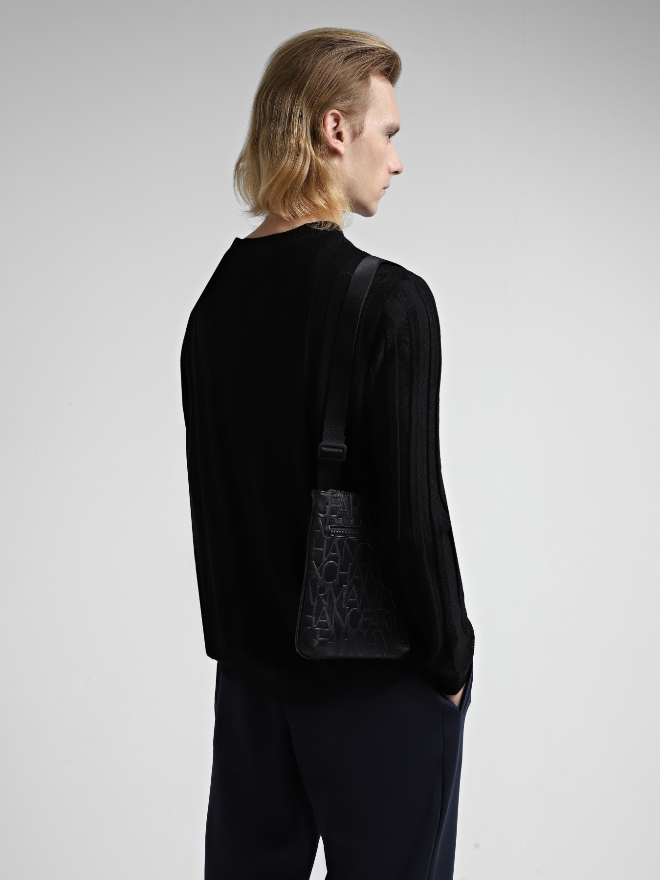 Сумки Armani Exchange модель 952526-CC838-00020 Фото