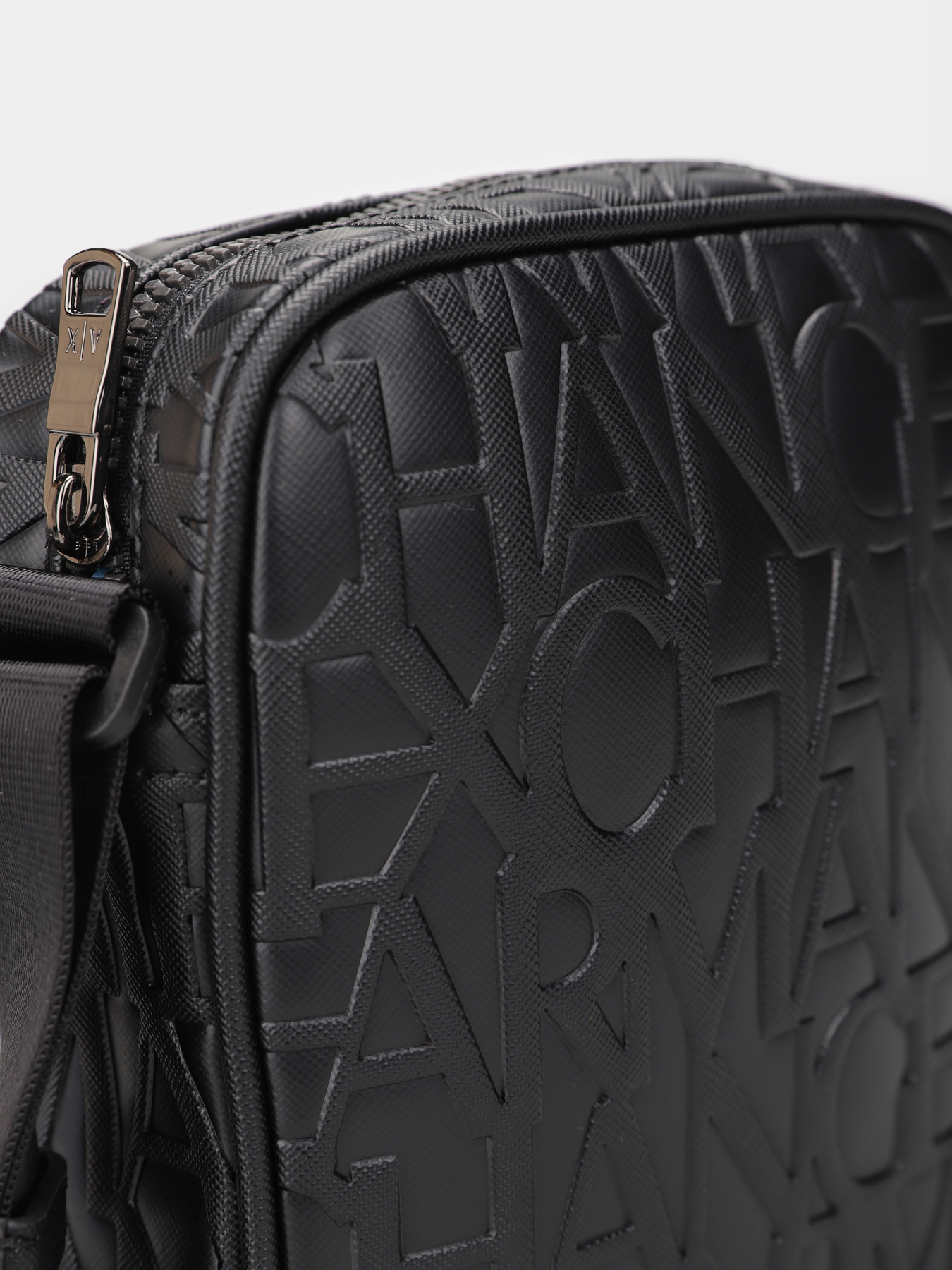 Сумки Armani Exchange модель 952527-CC838-00020 Сумки Armani Exchange модель 952527-CC838-00020 Фото