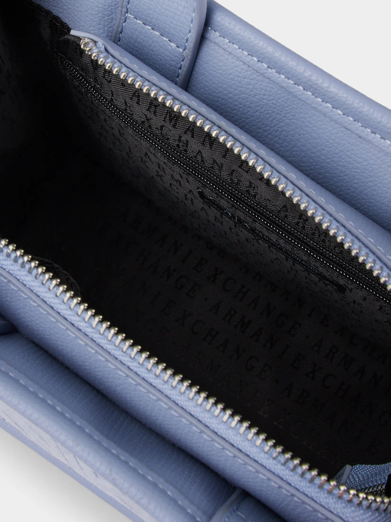 Сумки Armani Exchange модель 942929-3R708-21331 Фото