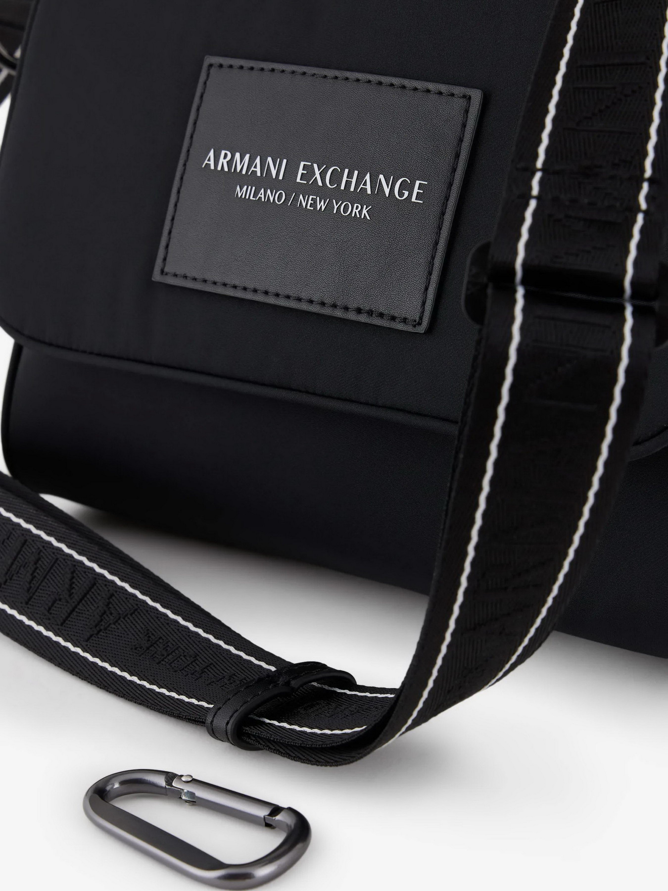 Сумки Armani Exchange модель 952559-3F883-00020 Фото