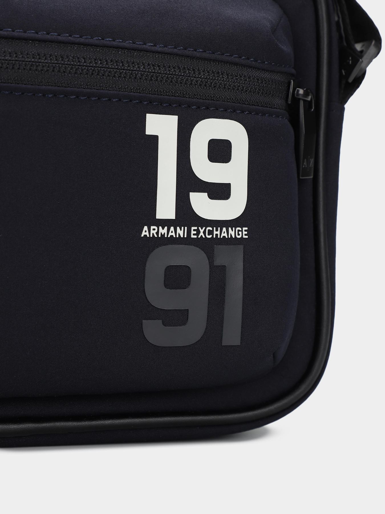 Сумки Armani Exchange модель 952620-4R832-00035 Фото