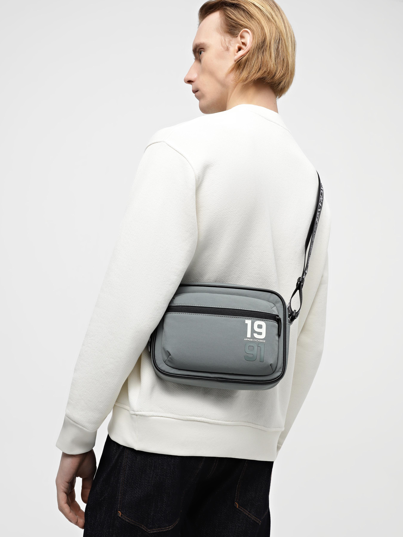 Сумки Armani Exchange модель 952620-4R832-44984 Фото