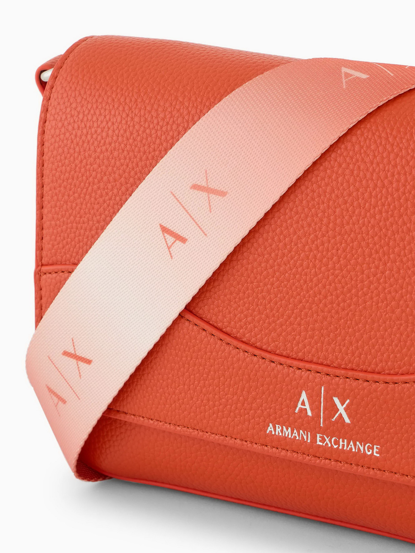 Сумки Armani Exchange Essential модель 942912-CC783-20162 Фото