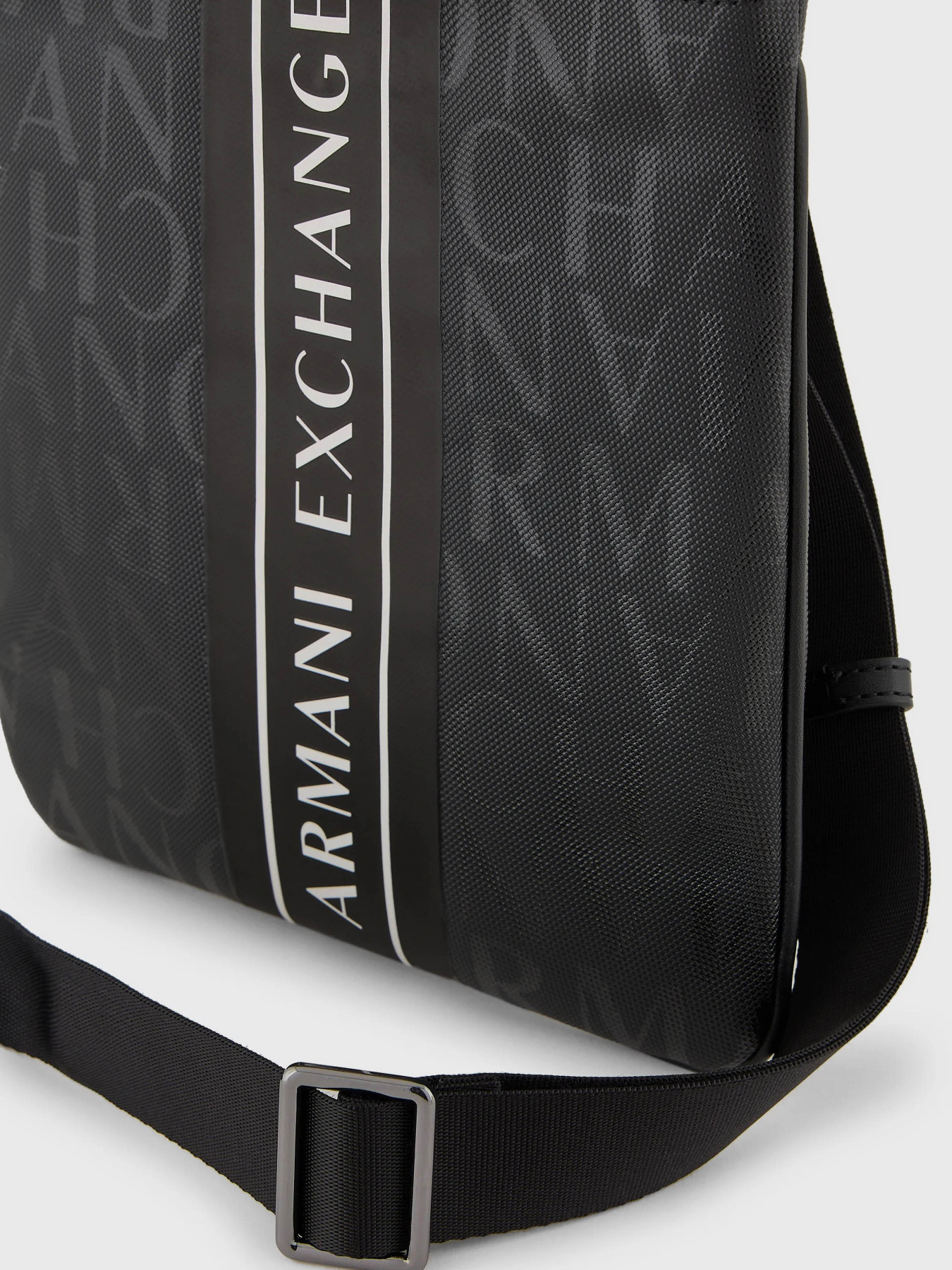 Сумки Armani Exchange модель 952397-CC831-19921 Фото