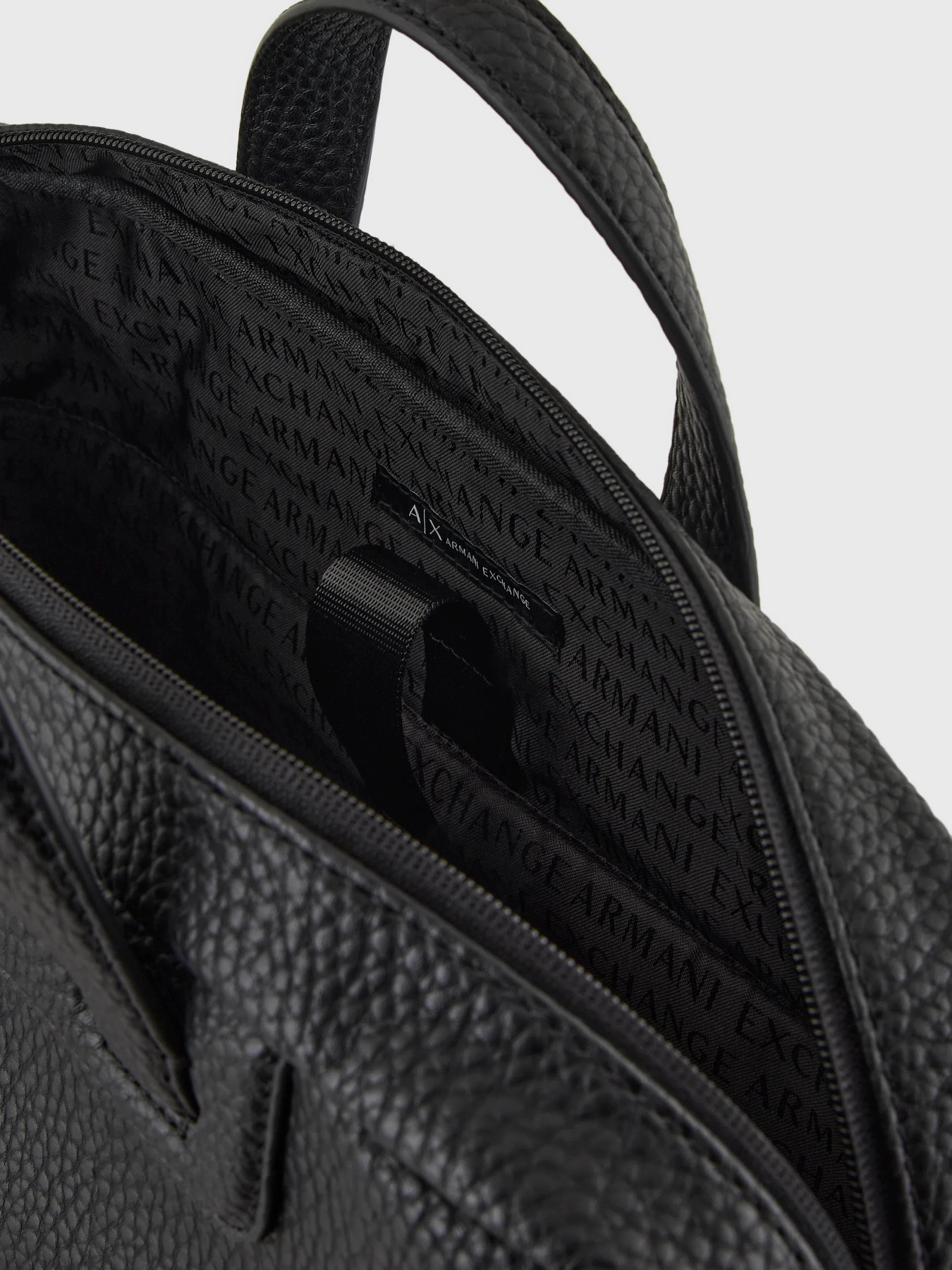 Сумки Armani Exchange Essential модель 952653-CC828-00020 Сумки Armani Exchange Essential модель 952653-CC828-00020 Фото