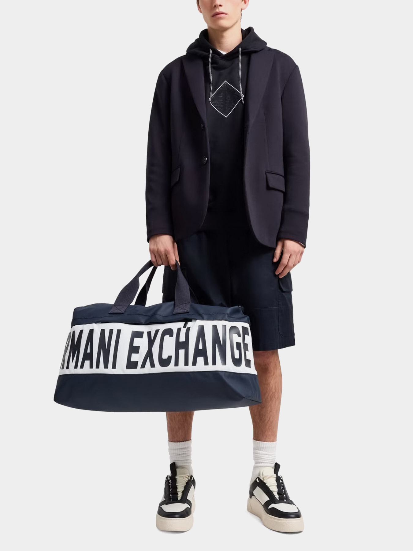 Дорожные сумки и чемоданы Armani Exchange модель XM000592-AF12100-MB106 Фото
