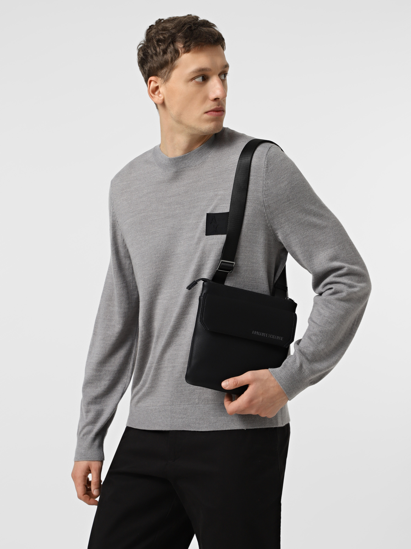 Сумки Armani Exchange модель XM001598-AF17090-UB101 Фото