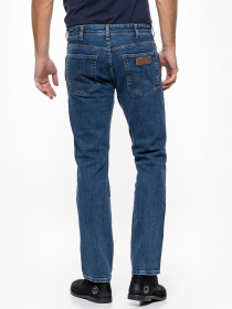 Джинсы Wrangler Arizona Straight Classic модель W12OXG77O_32 Фото