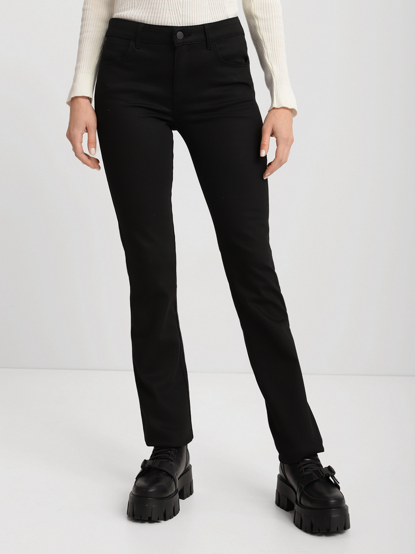 Джинси Wrangler Straight модель W28T4230N_32 Фото