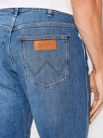 Джинсы Wrangler модель W16VJX21Y32_32 Фото