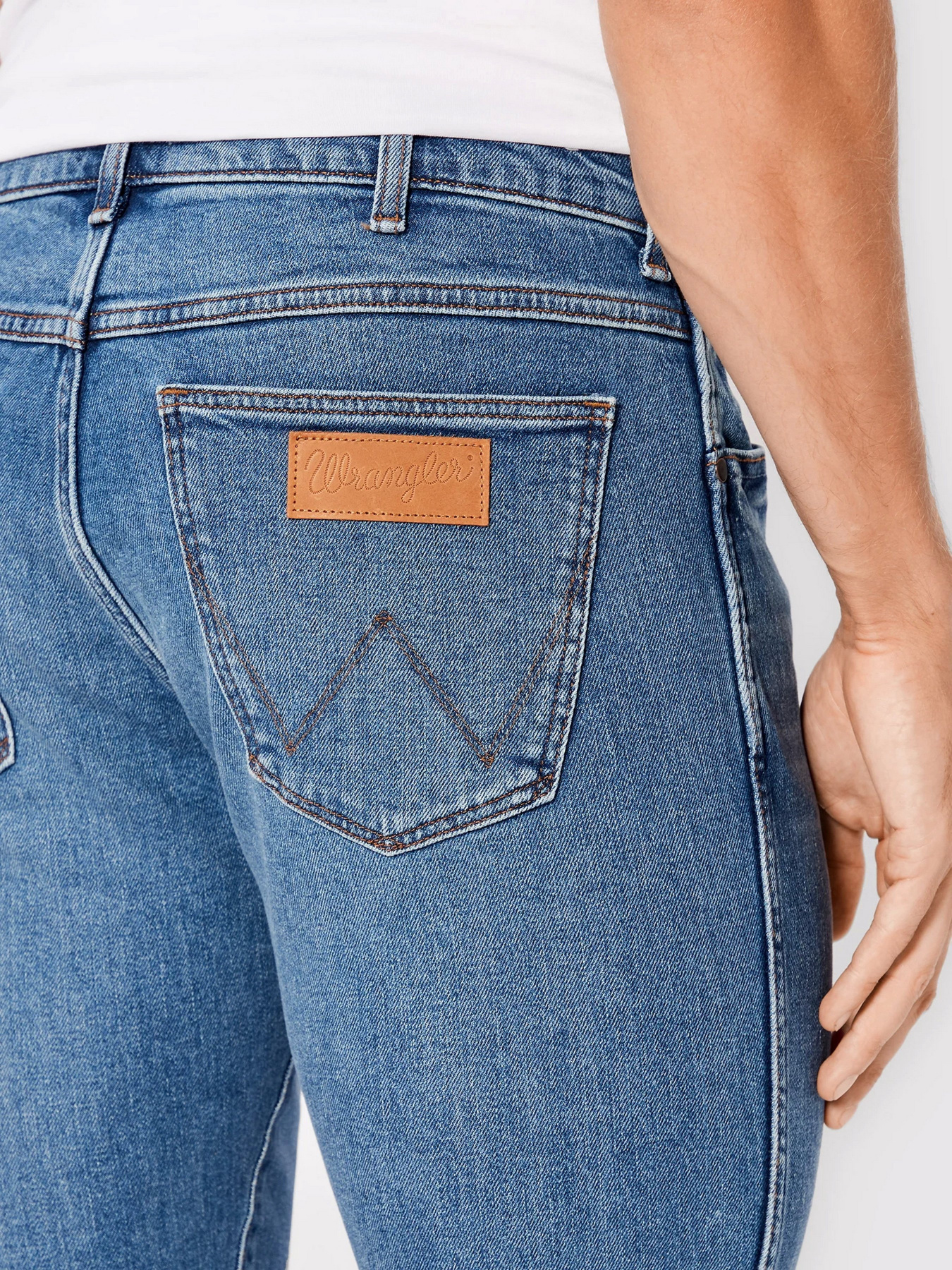 Джинсы Wrangler модель W18SJX21Y32_32 Фото