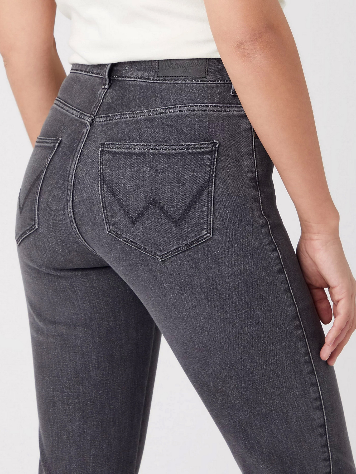 Джинсы Wrangler Straight Driveway модель W26R95W1132_32 Фото