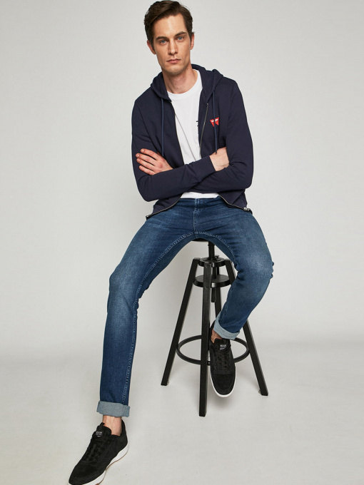 Худи и свитшоты Wrangler Sign Off Zip Sweat модель W6B4HA114 Фото