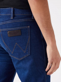 Джинсы Wrangler Greensboro модель W15QYI39K_32 Фото