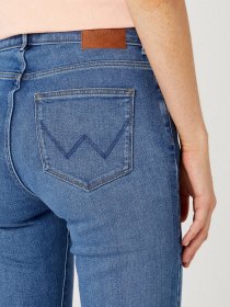 Джинси Wrangler Bootcut модель W28B4736Y_32 Фото