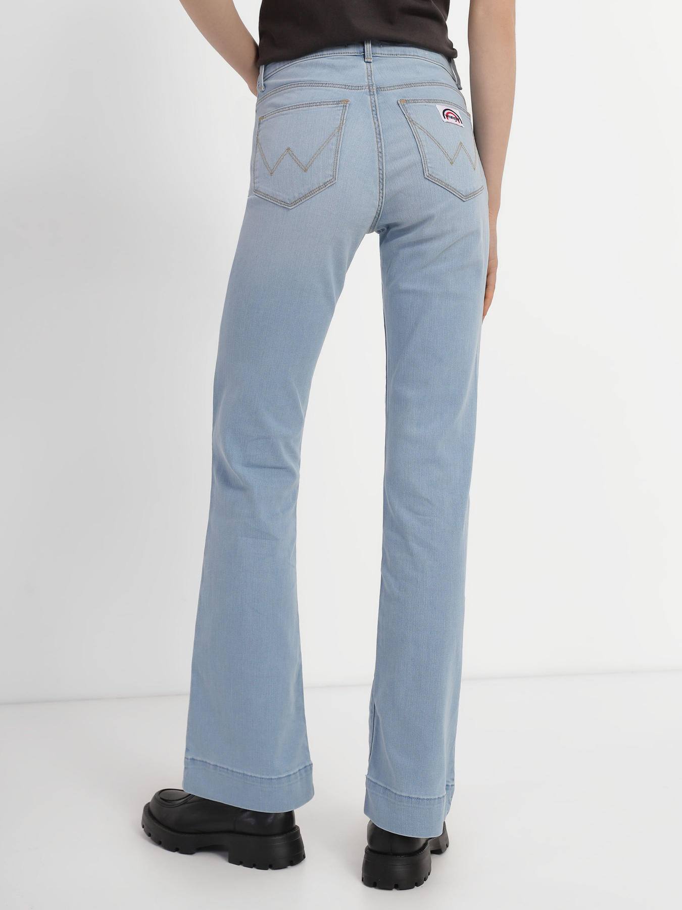 Джинси Wrangler Flare модель W233CK43L_32 Фото