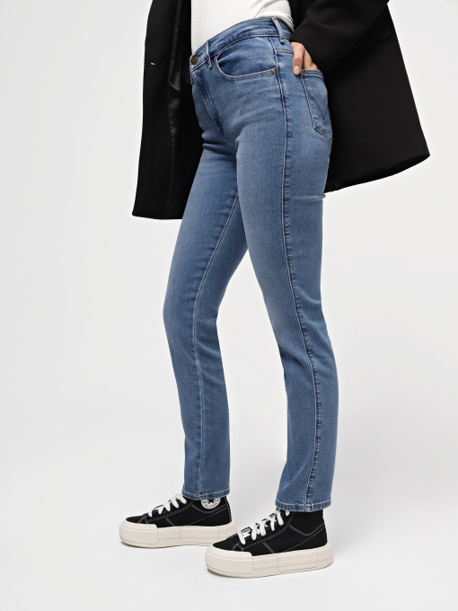 Джинси Wrangler Slim модель W26LCY37M Фото