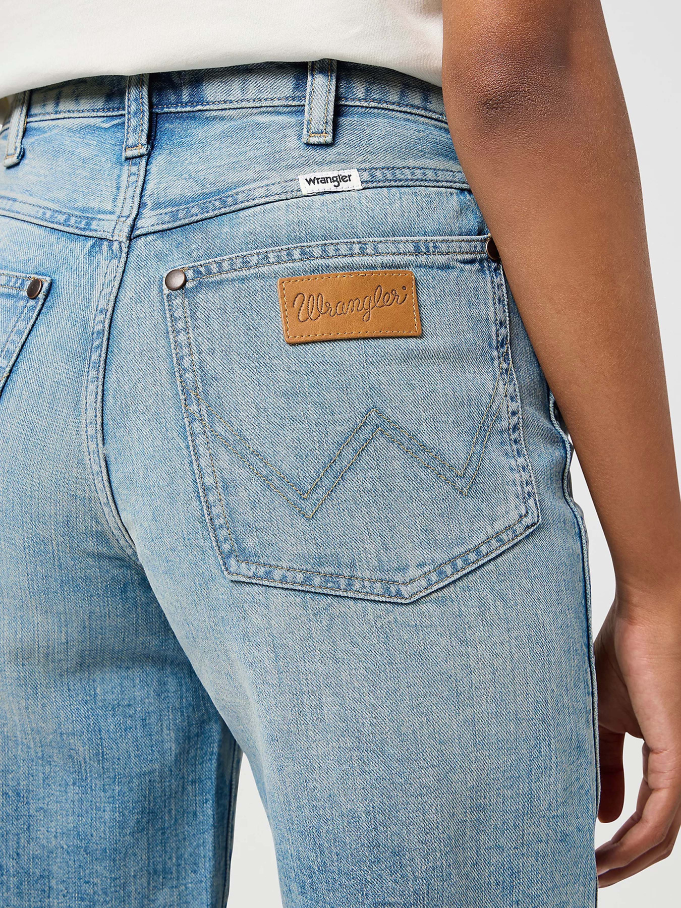 Шорти Wrangler модель 112362710 Фото