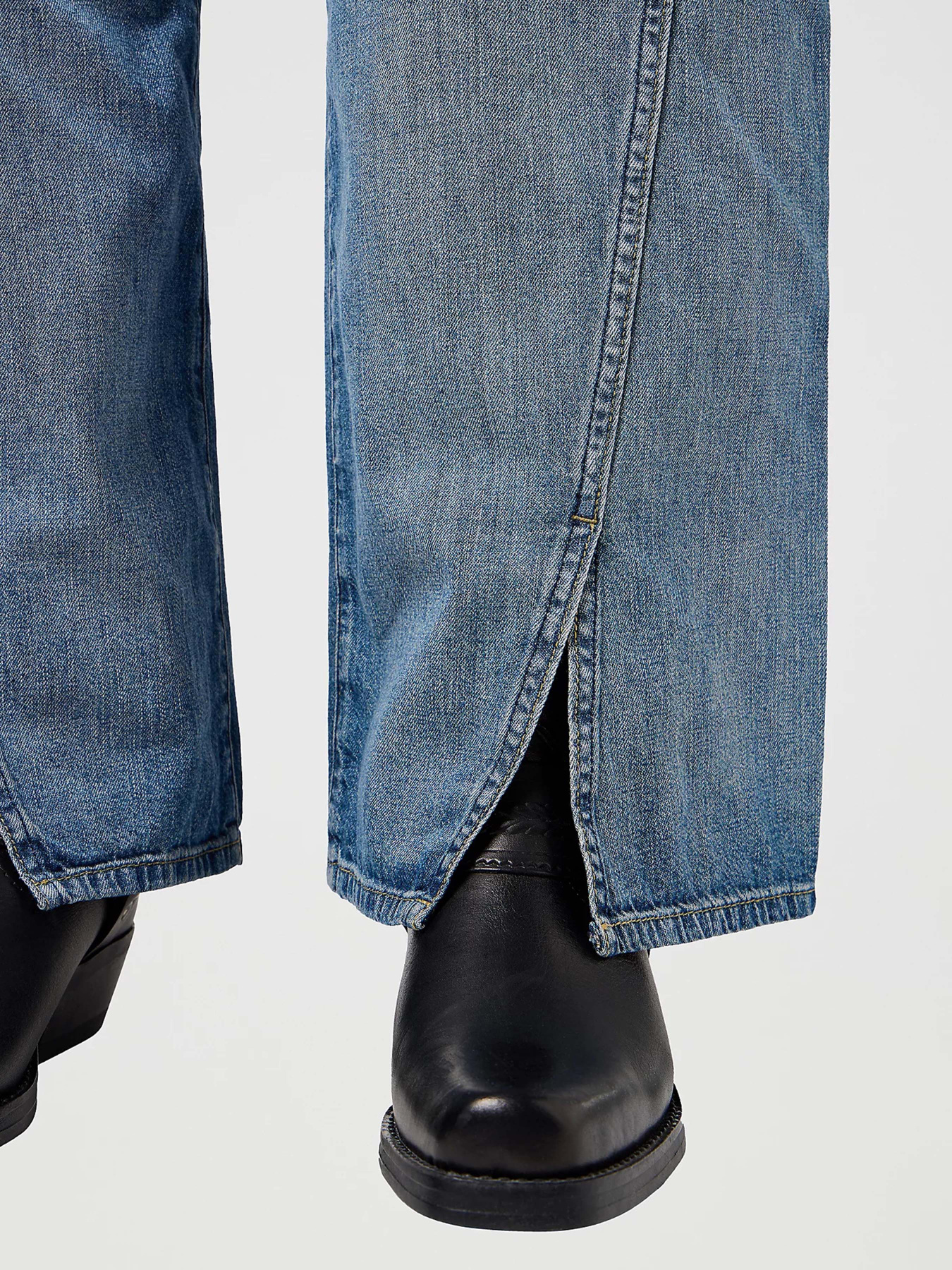 Джинси Wrangler модель 112362780 Фото