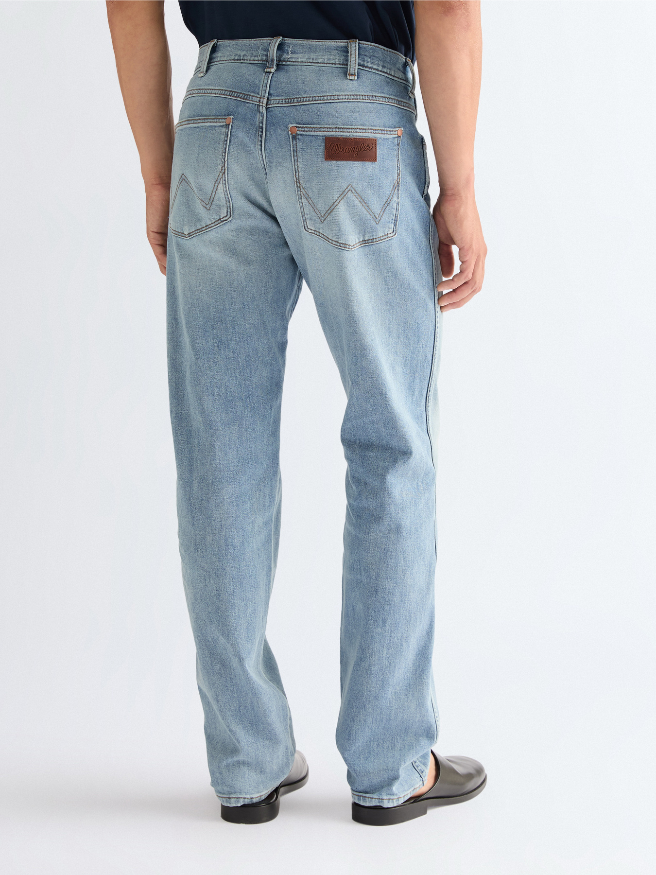 Джинсы Wrangler FRONTIER модель 112377829 Джинсы Wrangler FRONTIER модель 112377829 Фото