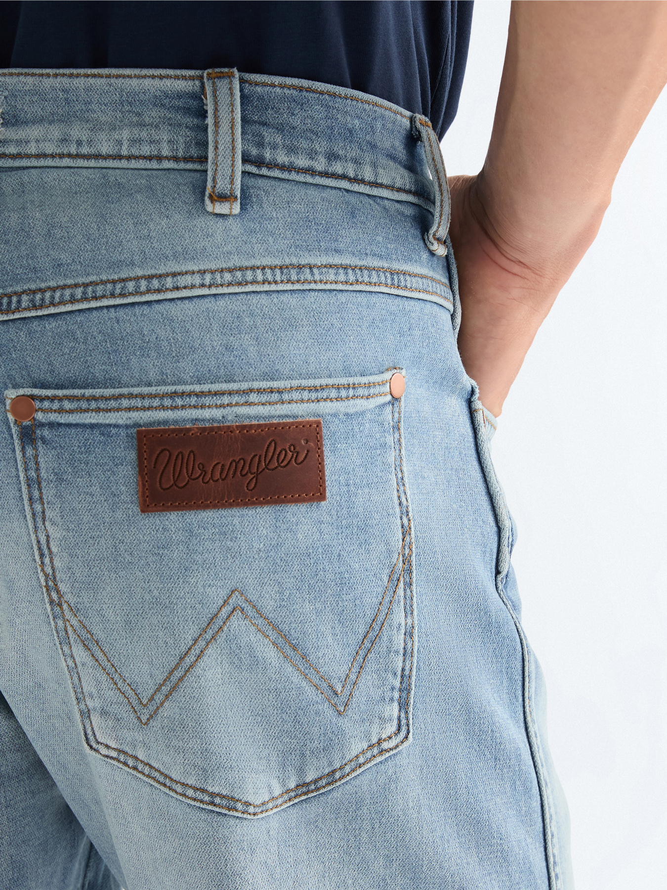 Джинсы Wrangler FRONTIER модель 112377829 Джинсы Wrangler FRONTIER модель 112377829 Фото