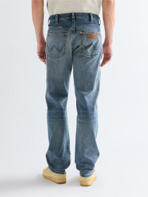 Джинсы Wrangler FRONTIER модель 112377828 Фото
