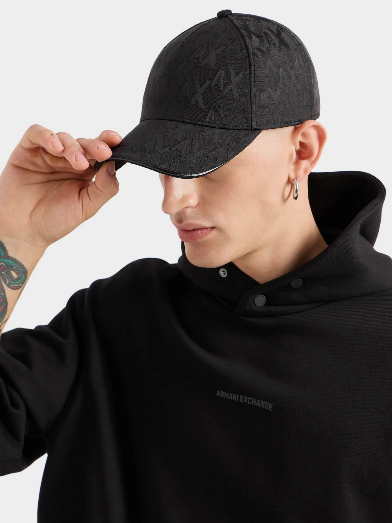 Шапки та кепки Armani Exchange модель 954205-4F102-00020 Шапки та кепки Armani Exchange модель 954205-4F102-00020 Фото