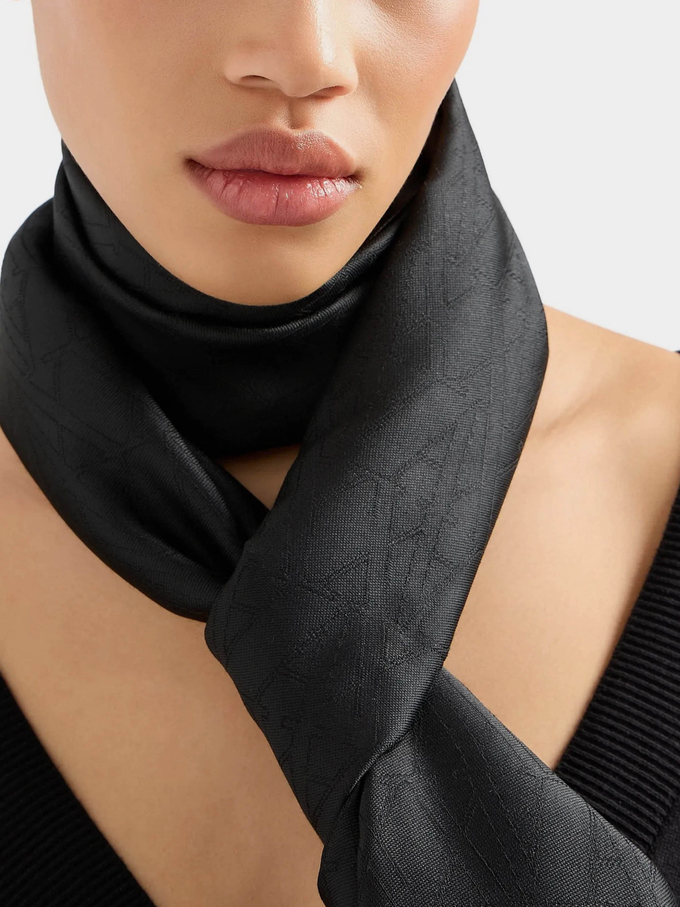 Шарфи та хустки Armani Exchange модель 944300-4F150-00020 Фото