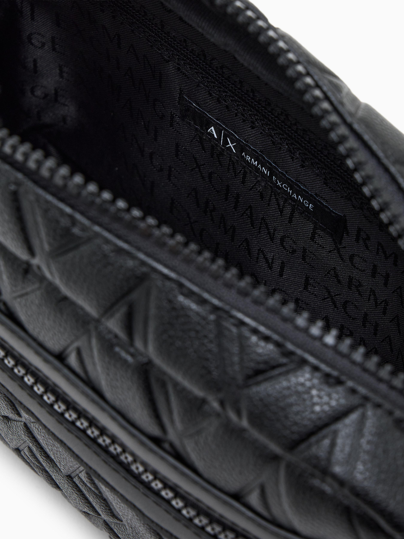 Сумки Armani Exchange модель XM001272-AF12133-UC001 Фото