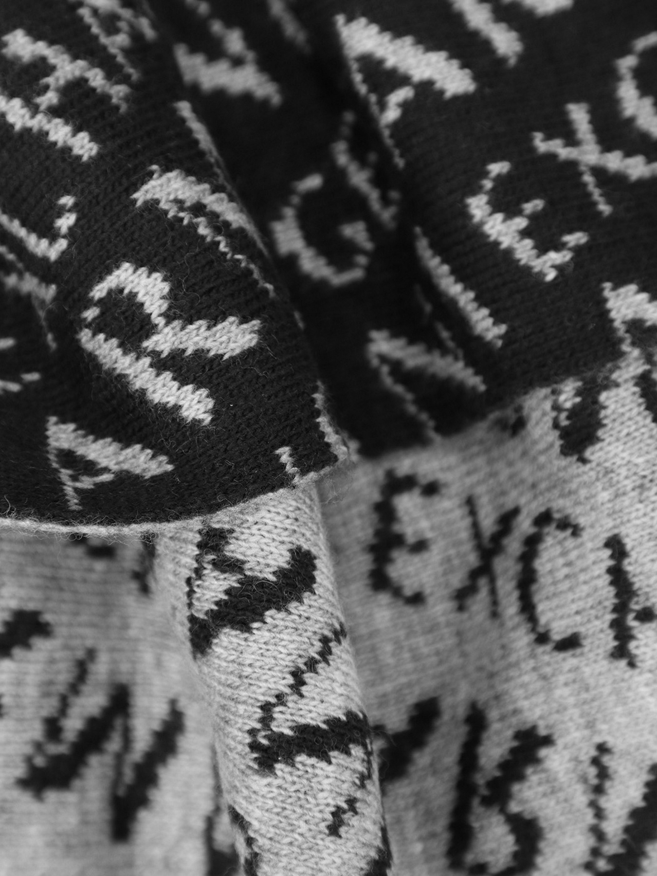 Шарфы и платки Armani Exchange модель 954650-CC310-00035 Фото