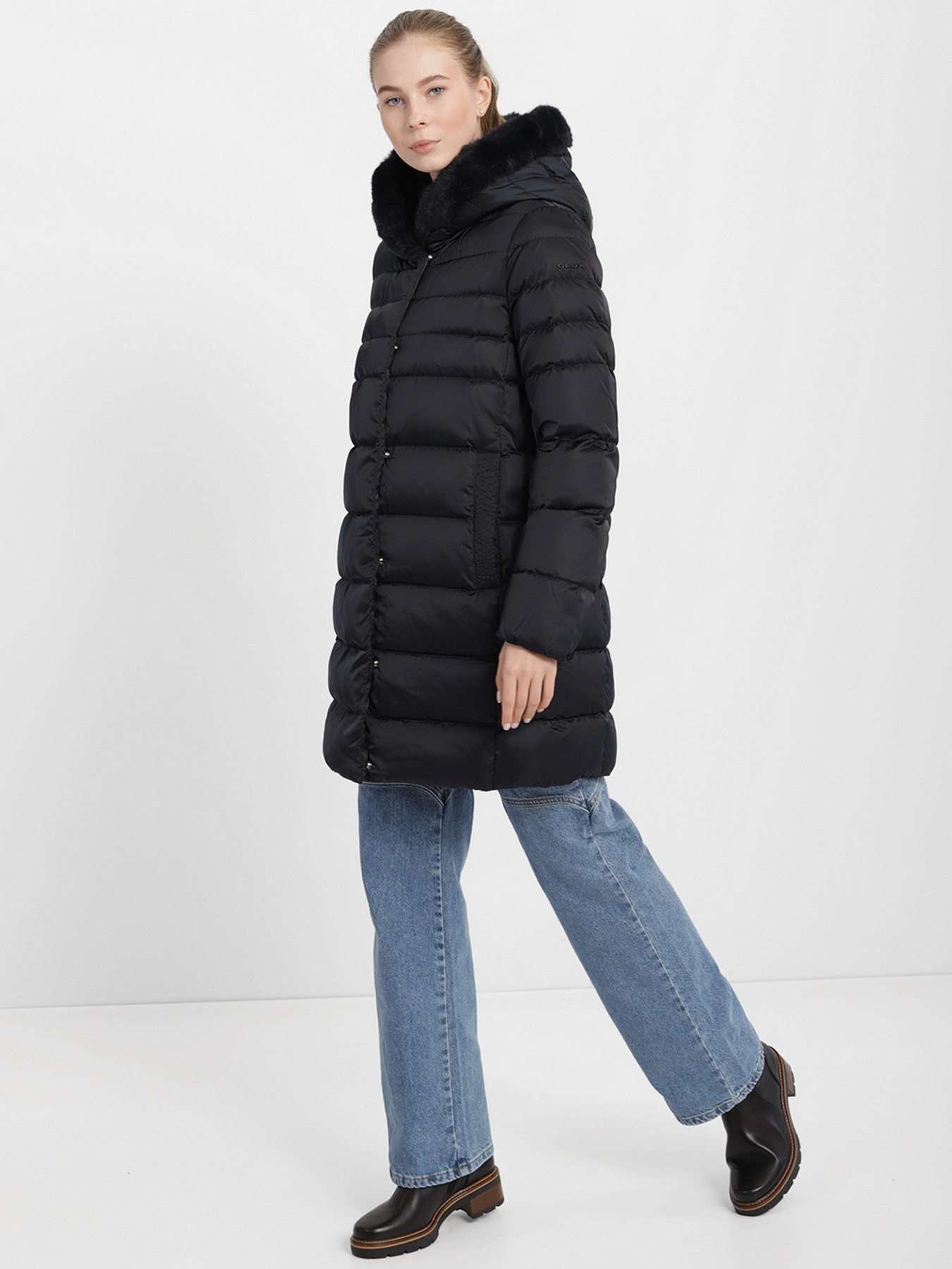 Куртки и дубленки Geox Chloo модель W1425Y-T2655-F4386 Куртки и дубленки Geox Chloo модель W1425Y-T2655-F4386 Фото