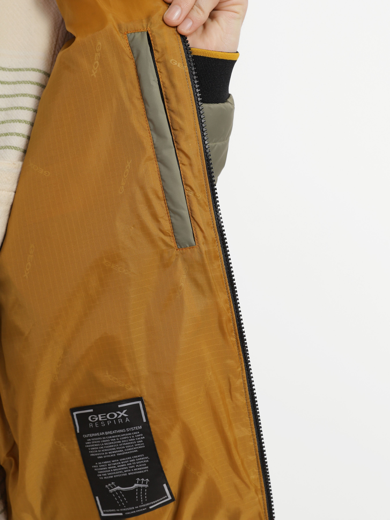 Куртки и дубленки Geox Kennet модель M3520B-T2973-F3417 Куртки и дубленки Geox Kennet модель M3520B-T2973-F3417 Фото