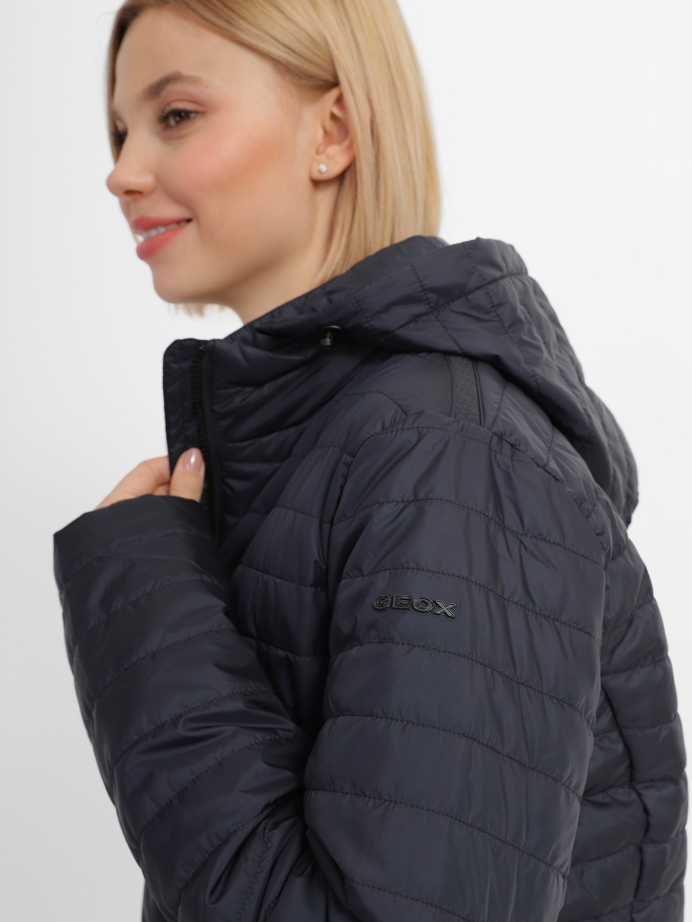Куртки та дублянки Geox Ascythia модель W3520K-T2973-F1624 Куртки та дублянки Geox Ascythia модель W3520K-T2973-F1624 Фото