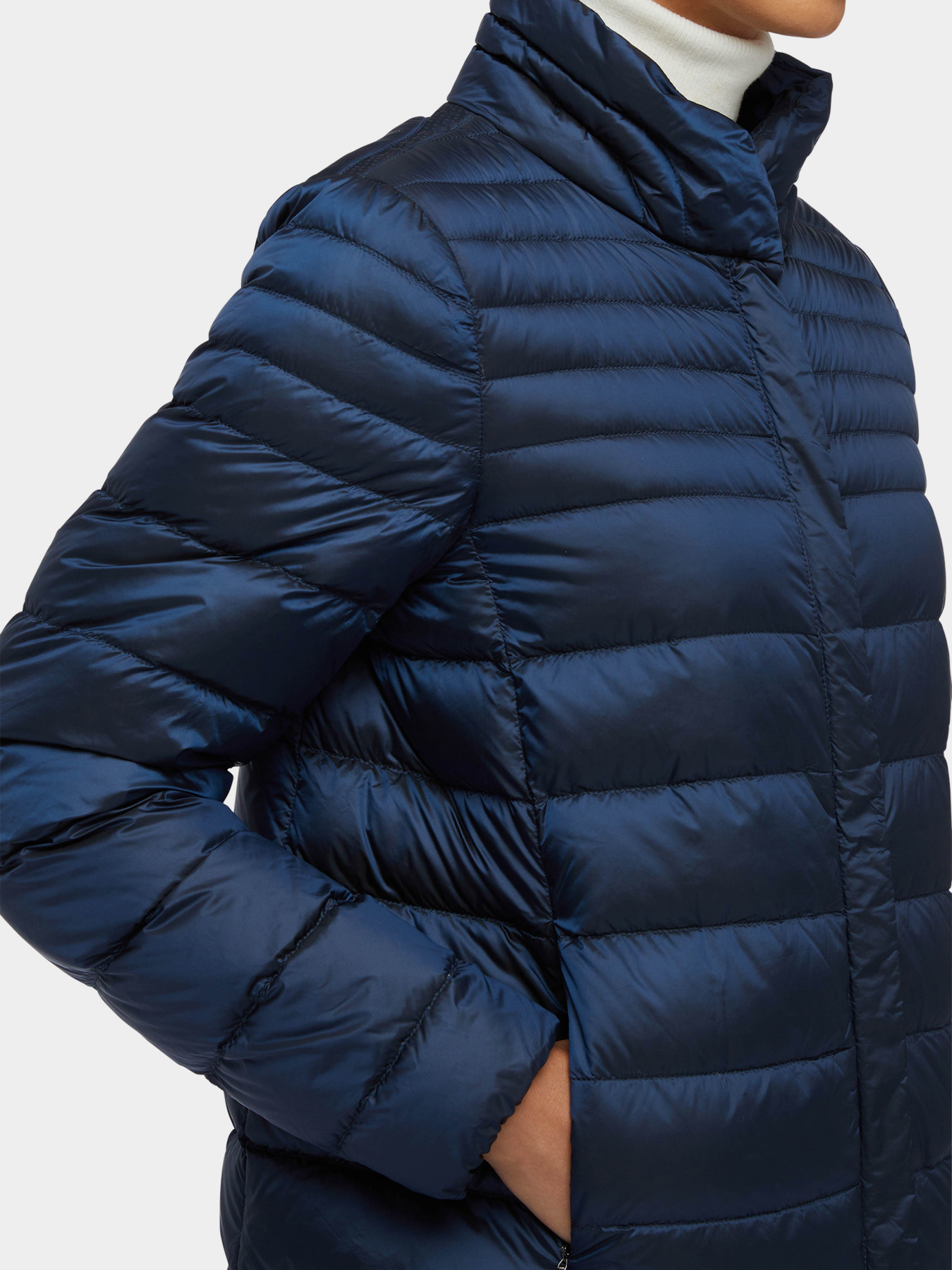 Куртки и дубленки Geox Jaysen модель W3625E-T2566-F4475 Фото