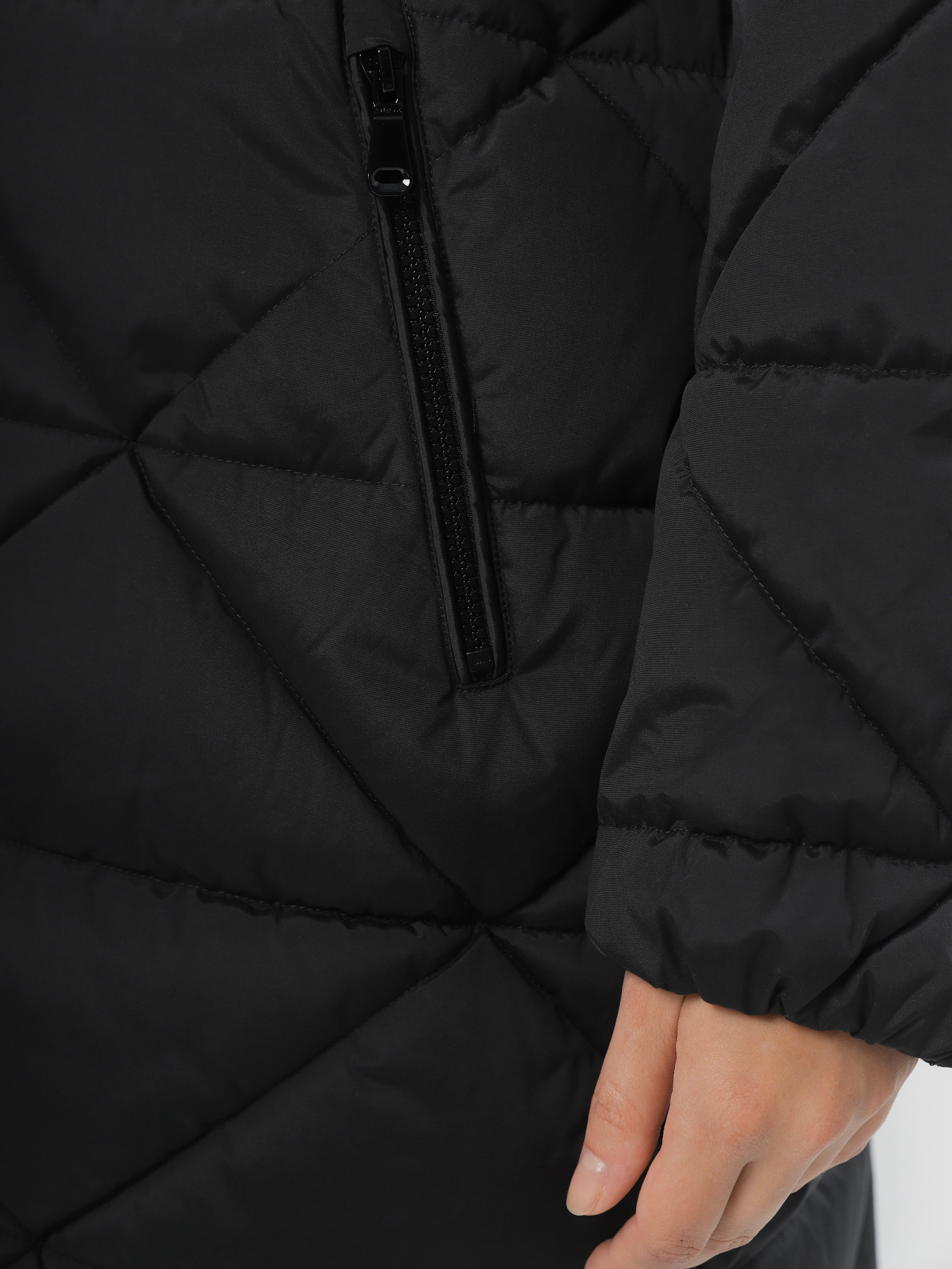Куртки и дубленки Geox Alleniee модель W3628C-T2918-F9000 Куртки и дубленки Geox Alleniee модель W3628C-T2918-F9000 Фото