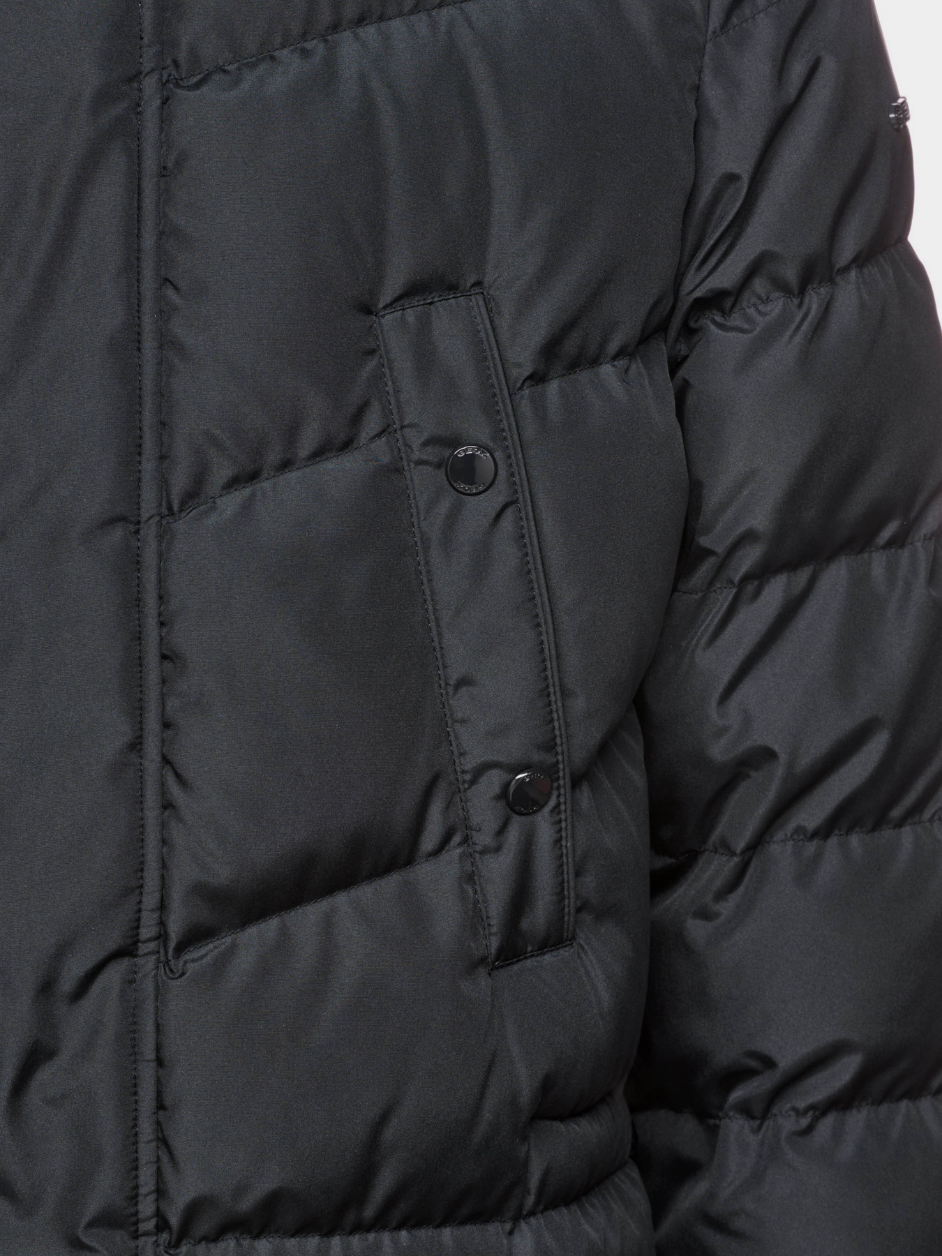 Куртки и дубленки Geox Leitan Mid Jkt модель M4628B-T3144-F1624 Куртки и дубленки Geox Leitan Mid Jkt модель M4628B-T3144-F1624 Фото