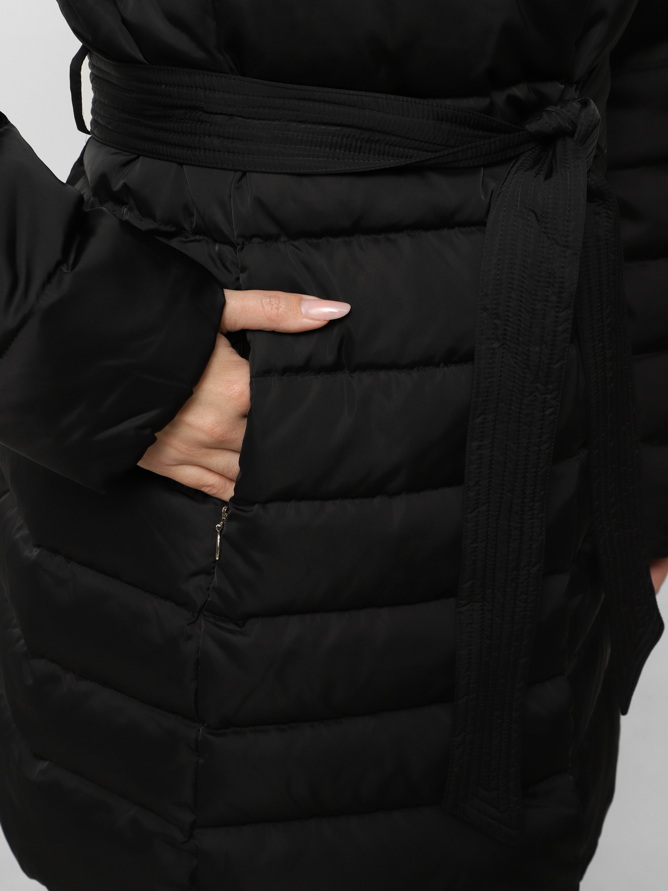 Куртки та дублянки Geox модель W5626N-T3122-F9000 Куртки та дублянки Geox модель W5626N-T3122-F9000 Фото