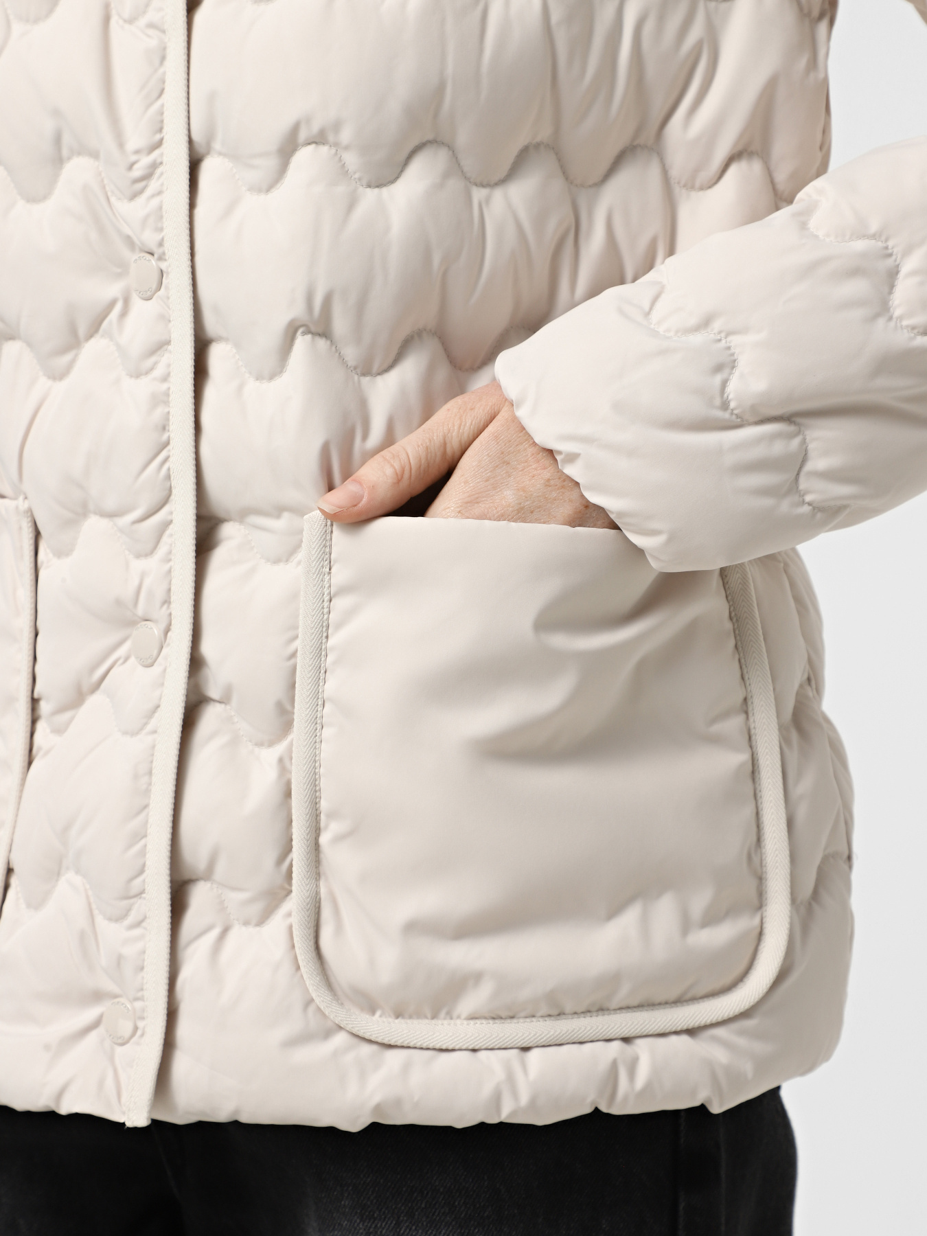 Куртки и дубленки Geox Myluse модель W5625M-T3152-F5272 Фото