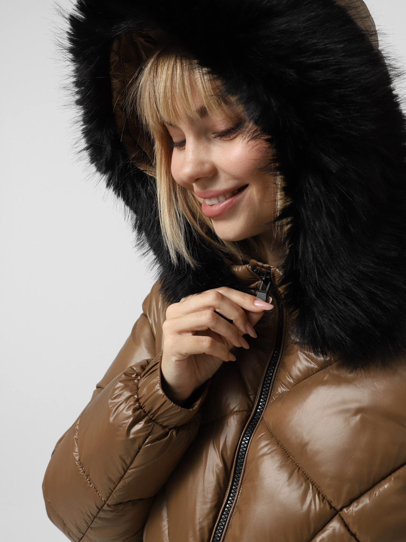 Куртки и дубленки Geox модель W5628S-T3121-F5212 Куртки и дубленки Geox модель W5628S-T3121-F5212 Фото