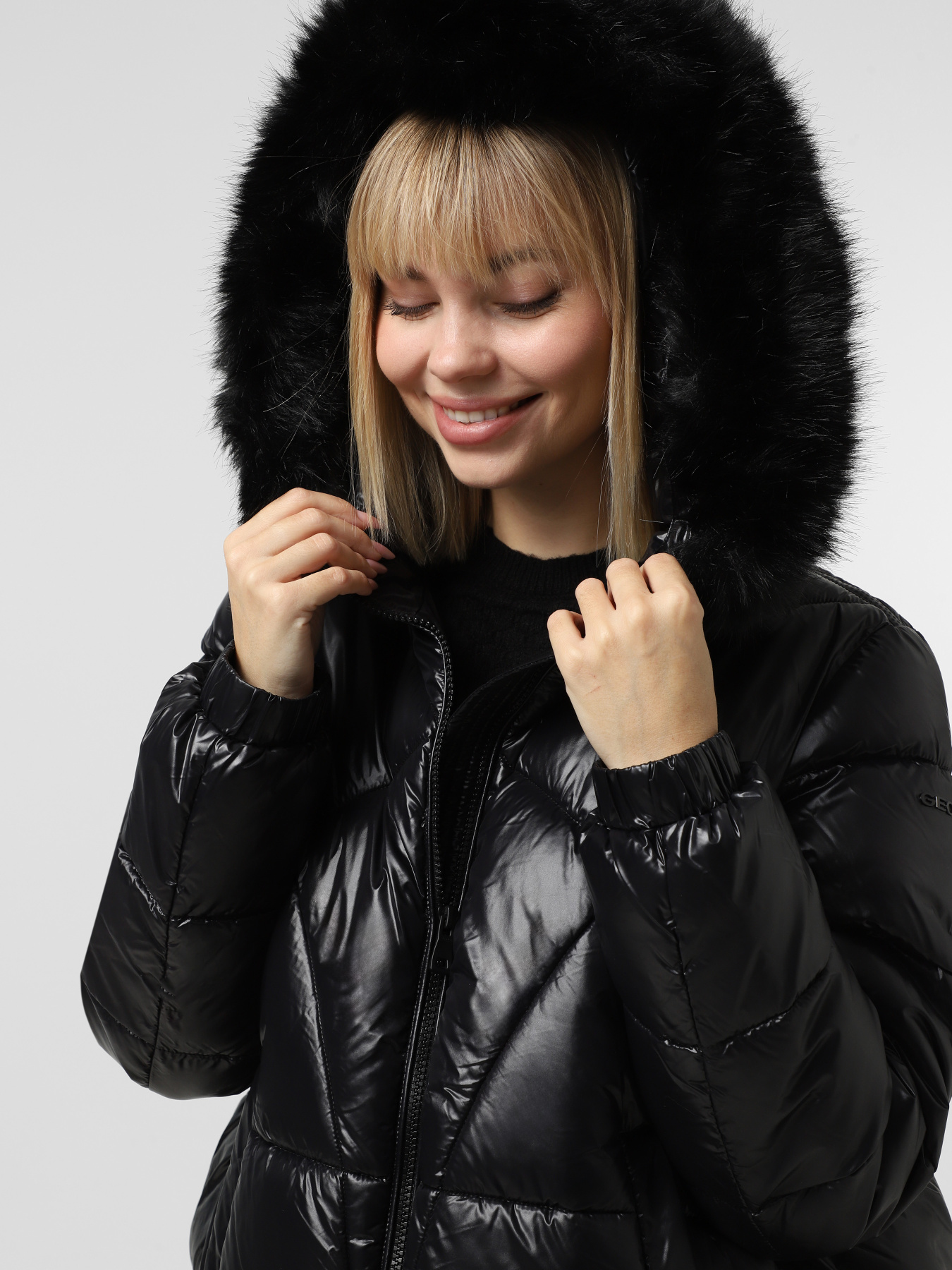 Куртки та дублянки Geox модель W5628S-T3121-F9000 Куртки та дублянки Geox модель W5628S-T3121-F9000 Фото