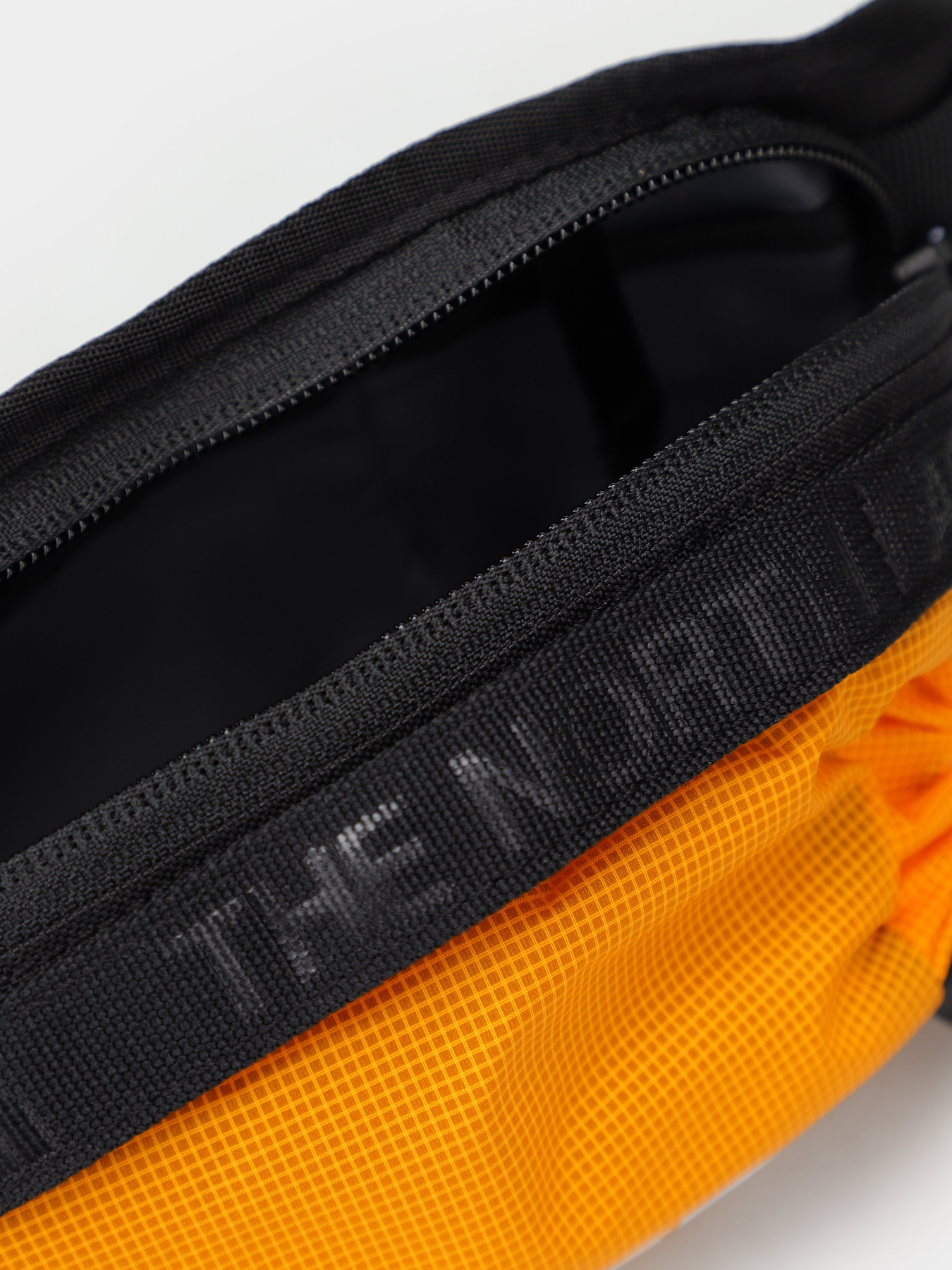 Сумки The North Face Bozer Hip Pack III-S модель NF0A52RX7Q61 Фото